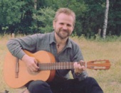 Тропин Сергей Матвеевич, родился 7.05.1958 г. в городе Новосибирске. В пять лет
в составе семьи военнослужащего переехал на Украину, в г. Житомир. Четыре года по
10-й класс включительно жил с родителями в Германии в г. Эберсвальде.
служил полгода в учебке в Самарканде , потом служил в летном учебном полку
в Саратовской области. Дальше работал, женился, развелся, воспитывал дочь.
Пишу картины, стихи, песни, строю гороскопы, знахарствую понемногу, держу пасеку. Тропин Сергей Матвеевич